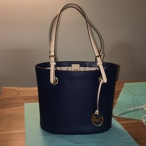 Michael Kors tote
